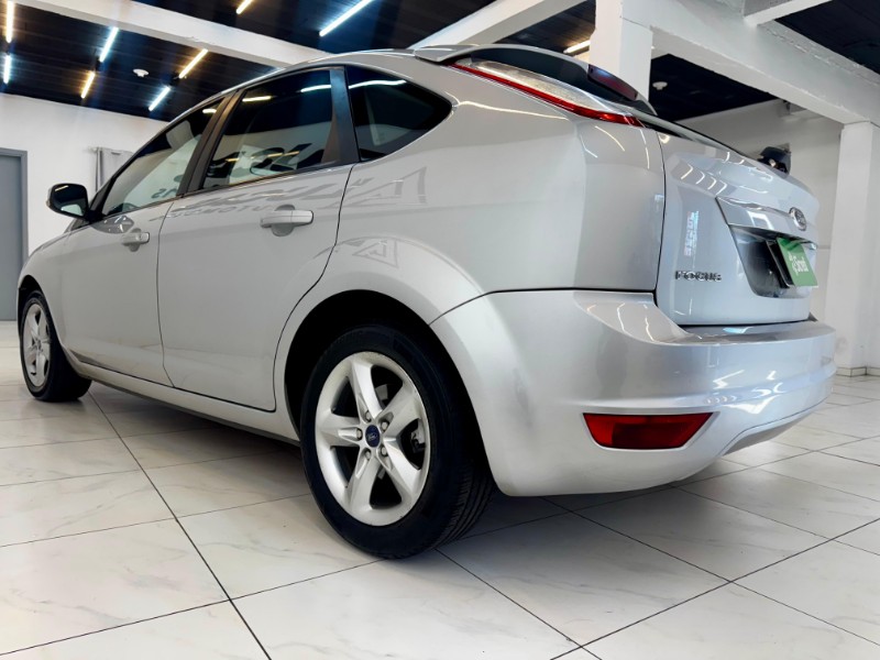 FORD FOCUS GLX 1.6 2013/2013 LUCAS AUTOMÓVEIS BOM RETIRO DO SUL / Carros no Vale