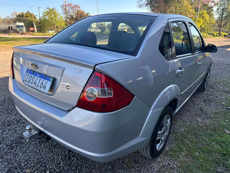 FORD FIESTA CLASS 1.6 /2010 MENEGHINI VEÍCULOS ARROIO DO MEIO / Carros no Vale