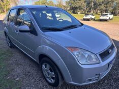 FORD FIESTA CLASS 1.6 /2010 MENEGHINI VEÍCULOS ARROIO DO MEIO / Carros no Vale
