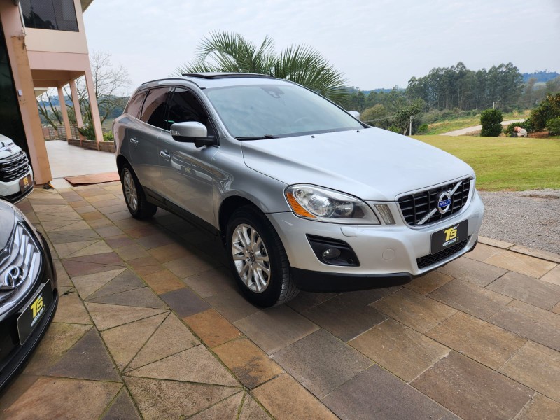 VOLVO XC 60 3.0 AWD 2009/2010 TS VEÍCULOS ANTA GORDA / Carros no Vale