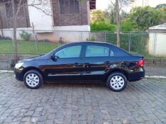 VOLKSWAGEN VOYAGE 1.0 2010/2011 ALTERNATIVA VEÍCULOS LAJEADO / Carros no Vale