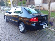 VOLKSWAGEN VOYAGE 1.0 2010/2011 ALTERNATIVA VEÍCULOS LAJEADO / Carros no Vale