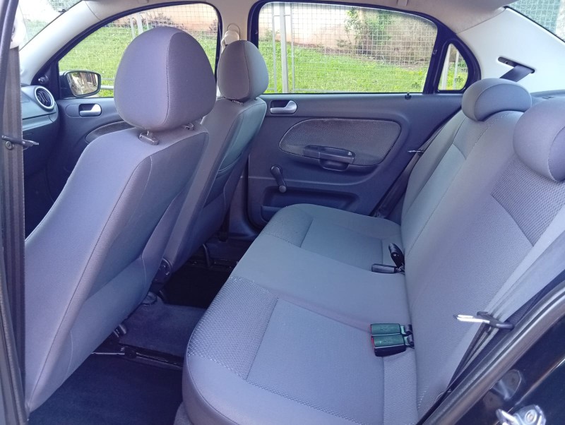 VOLKSWAGEN VOYAGE 1.0 - 2011