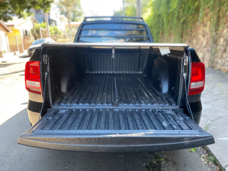 VOLKSWAGEN SAVEIRO TRENDLINE 1.6 T.FLEX 8V 2018/2019 ESTAÇÃO DO CARRO ESTRELA / Carros no Vale