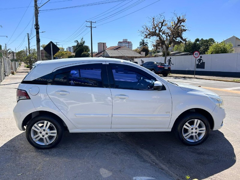 CHEVROLET AGILE LTZ 1.4 MPFI 8V FLEXPOWER 5P 2011/2011 LS MULTIMARCAS VENÂNCIO AIRES / Carros no Vale