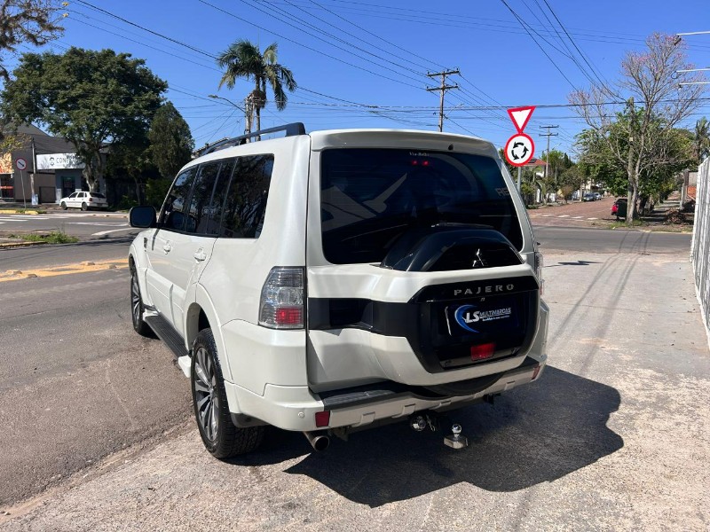MITSUBISHI PAJERO HPE FULL 3.2 4X4 T.I.DIES 5P AUT 2016/2016 LS MULTIMARCAS VENÂNCIO AIRES / Carros no Vale
