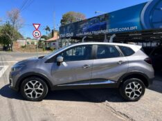 RENAULT CAPTUR INTENSE BOSE 1.6 2021/2021 LS MULTIMARCAS VENÂNCIO AIRES / Carros no Vale