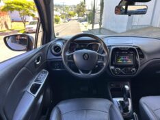 RENAULT CAPTUR INTENSE BOSE 1.6 2021/2021 LS MULTIMARCAS VENÂNCIO AIRES / Carros no Vale