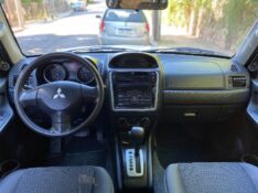 MITSUBISHI PAJERO TR-4 2.0 4X4 2010/2010 ESTAÇÃO DO CARRO ESTRELA / Carros no Vale