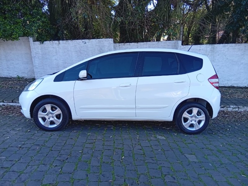 HONDA FIT LX 1.4 2009/2009 ALTERNATIVA VEÍCULOS LAJEADO / Carros no Vale