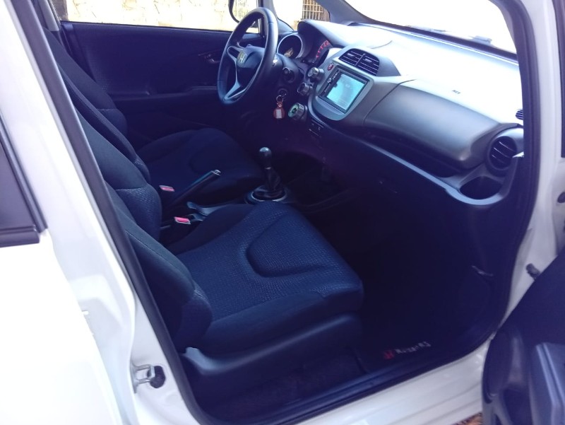 HONDA FIT LX 1.4 2009/2009 ALTERNATIVA VEÍCULOS LAJEADO / Carros no Vale