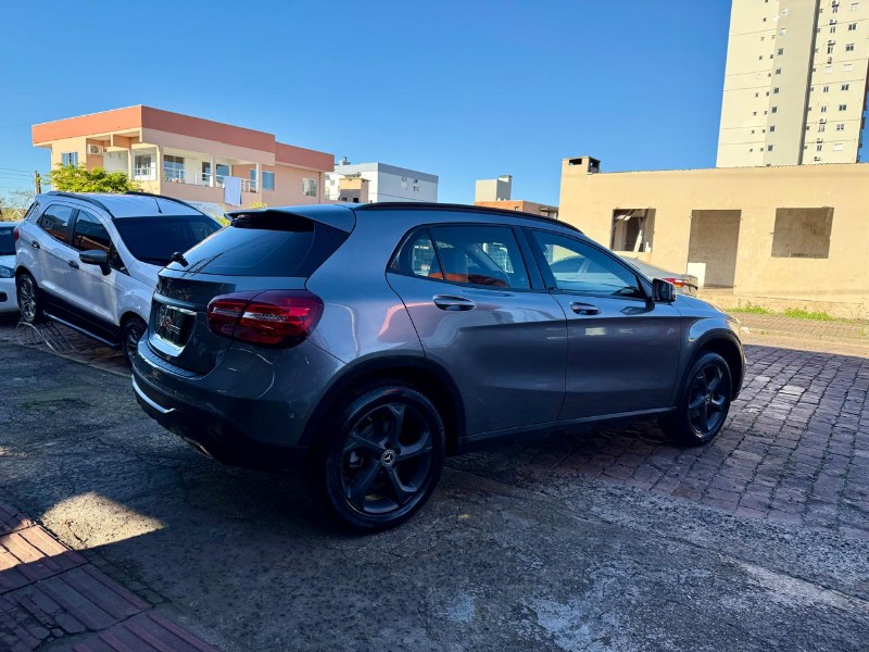 MERCEDES-BENZ GLA 200 ADVANCE 1.6 TB 16V FLEX 2018/2018 AR MULTIMARCAS VENÂNCIO AIRES / Carros no Vale