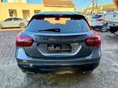 MERCEDES-BENZ GLA 200 ADVANCE 1.6 TB 16V FLEX 2018/2018 AR MULTIMARCAS VENÂNCIO AIRES / Carros no Vale