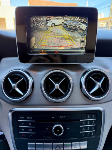 MERCEDES-BENZ GLA 200 ADVANCE 1.6 TB 16V FLEX 2018/2018 AR MULTIMARCAS VENÂNCIO AIRES / Carros no Vale