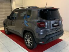 JEEP RENEGADE 1.3 LONGITUDE T270 TURBO 2022/2022 DUARTE VEÍCULOS PORTO ALEGRE / Carros no Vale