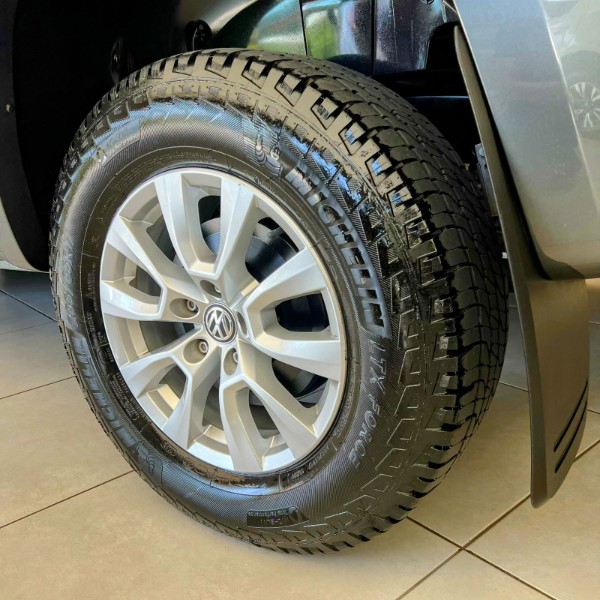 VOLKSWAGEN AMAROK 2.0 4X4 TDI COMFORTILINE CD 2019/2019 JOÃO CARROS MULTIMARCAS GUAPORÉ / Carros no Vale