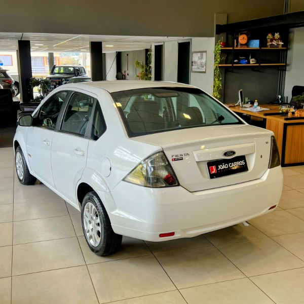 FORD FIESTA SEDAN CLASS 1.6 2011/2011 JOÃO CARROS MULTIMARCAS GUAPORÉ / Carros no Vale
