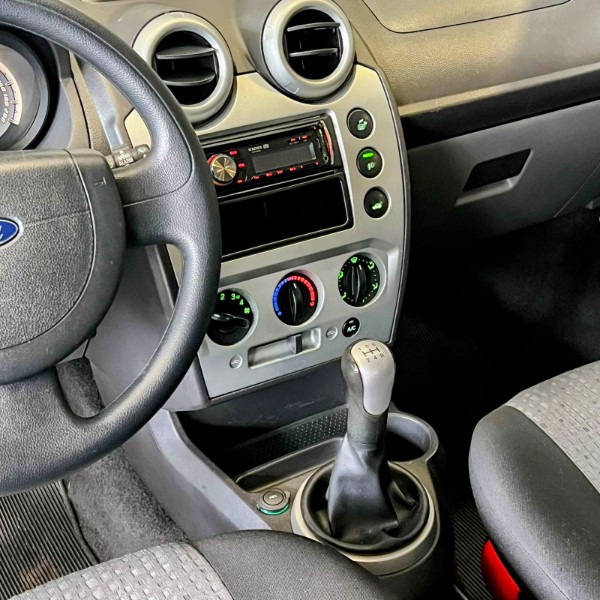 FORD FIESTA SEDAN CLASS 1.6 2011/2011 JOÃO CARROS MULTIMARCAS GUAPORÉ / Carros no Vale