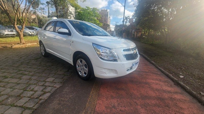 CHEVROLET COBALT 1.4 LT 2013/2014 FERNANDO AUTOMÓVEIS | REVENDA DE CARROS ARROIO DO MEIO ARROIO DO MEIO / Carros no Vale