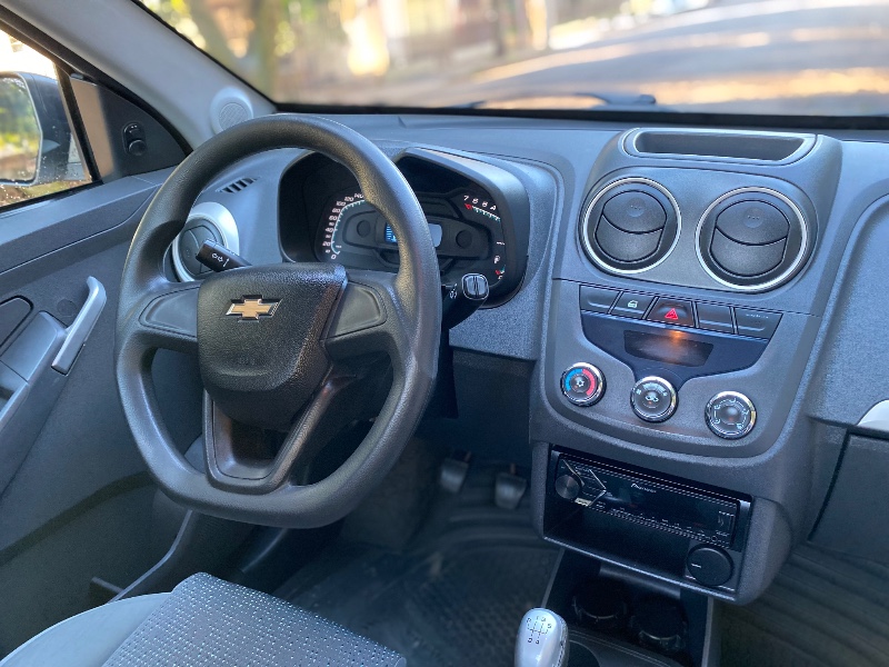 CHEVROLET MONTANA LS 1.4 ECONOFLEX 8V 2P 2018/2019 ESTAÇÃO DO CARRO ESTRELA / Carros no Vale
