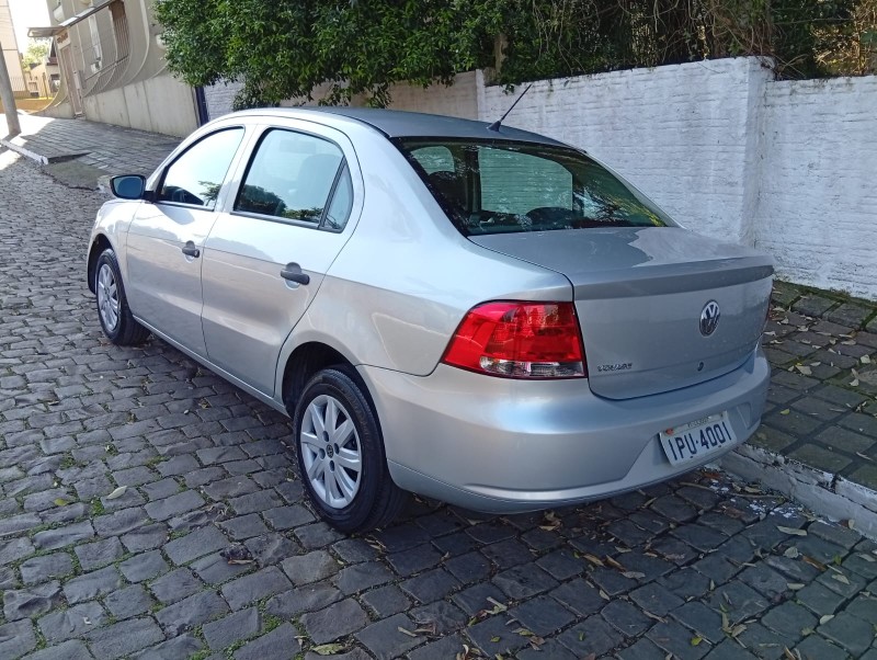 VOLKSWAGEN VOYAGE 1.0 CITY 2009/2010 ALTERNATIVA VEÍCULOS LAJEADO / Carros no Vale