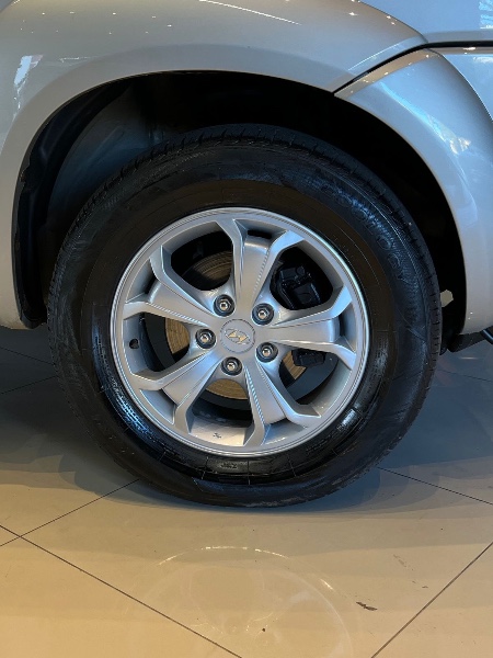 HYUNDAI TUCSON GL 2.0 16V MEC. 2011/2012 JM AUTOMÓVEIS VENÂNCIO AIRES / Carros no Vale