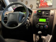 HYUNDAI TUCSON GL 2.0 16V MEC. 2011/2012 JM AUTOMÓVEIS VENÂNCIO AIRES / Carros no Vale