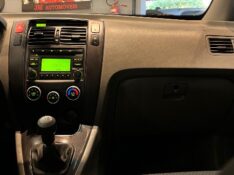 HYUNDAI TUCSON GL 2.0 16V MEC. 2011/2012 JM AUTOMÓVEIS VENÂNCIO AIRES / Carros no Vale