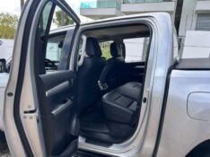 TOYOTA HILUX CD SRV 4X4 2.8 TDI DIESEL AUT. 2017/2017 LS MULTIMARCAS VENÂNCIO AIRES / Carros no Vale