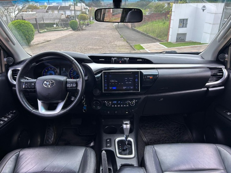 TOYOTA HILUX CD SRV 4X4 2.8 TDI DIESEL AUT. 2017/2017 LS MULTIMARCAS VENÂNCIO AIRES / Carros no Vale