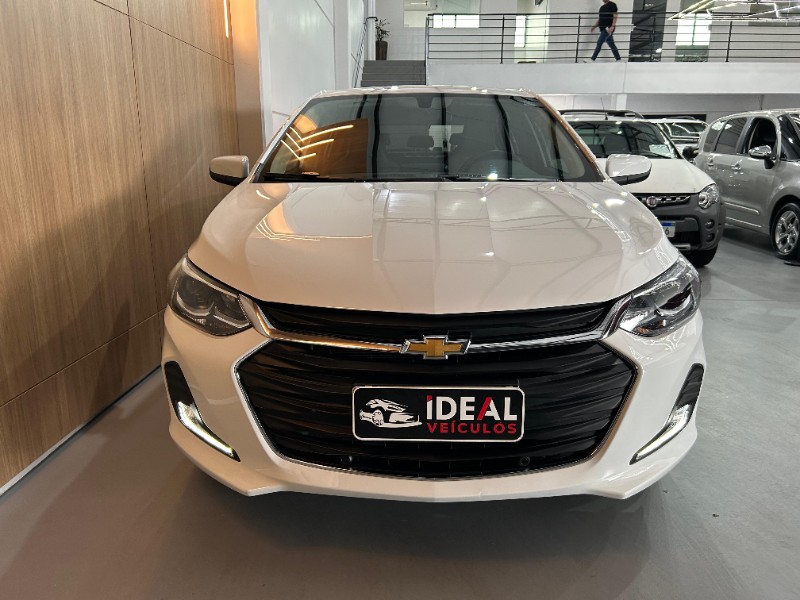 CHEVROLET ONIX PREMIER 1.0 TURBO /2024 IDEAL VEÍCULOS LAJEADO / Carros no Vale