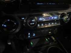 TOYOTA HILUX CAB.DUPLA SRV 2.8 TB /2022 IDEAL VEÍCULOS LAJEADO / Carros no Vale