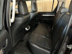 TOYOTA HILUX CAB.DUPLA SRV 2.8 TB /2022 IDEAL VEÍCULOS LAJEADO / Carros no Vale