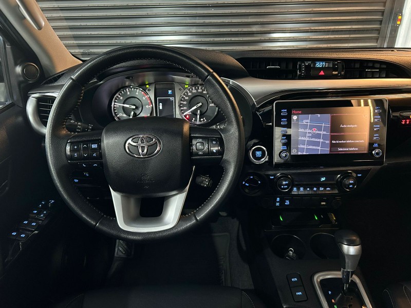TOYOTA HILUX CAB.DUPLA SRV 2.8 TB /2022 IDEAL VEÍCULOS LAJEADO / Carros no Vale
