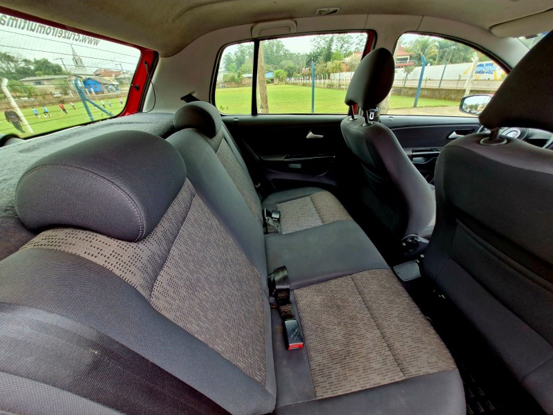 VOLKSWAGEN FOX 1.0 GII 2012/2013 CRUZEIRO MULTIMARCAS CRUZEIRO DO SUL / Carros no Vale