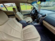 CHEVROLET TRAILBLAZER 2.8 LTZ 4X4 16V TURBO AUT 7 LUGARES 2013 2013/2013 CRUZEIRO MULTIMARCAS CRUZEIRO DO SUL / Carros no Vale