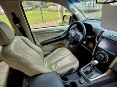 CHEVROLET TRAILBLAZER 2.8 LTZ 4X4 16V TURBO AUT 7 LUGARES 2013 2013/2013 CRUZEIRO MULTIMARCAS CRUZEIRO DO SUL / Carros no Vale