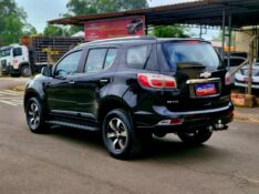 CHEVROLET TRAILBLAZER 2.8 LTZ 4X4 16V TURBO AUT 7 LUGARES 2013 2013/2013 CRUZEIRO MULTIMARCAS CRUZEIRO DO SUL / Carros no Vale