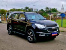 CHEVROLET TRAILBLAZER 2.8 LTZ 4X4 16V TURBO AUT 7 LUGARES 2013 2013/2013 CRUZEIRO MULTIMARCAS CRUZEIRO DO SUL / Carros no Vale