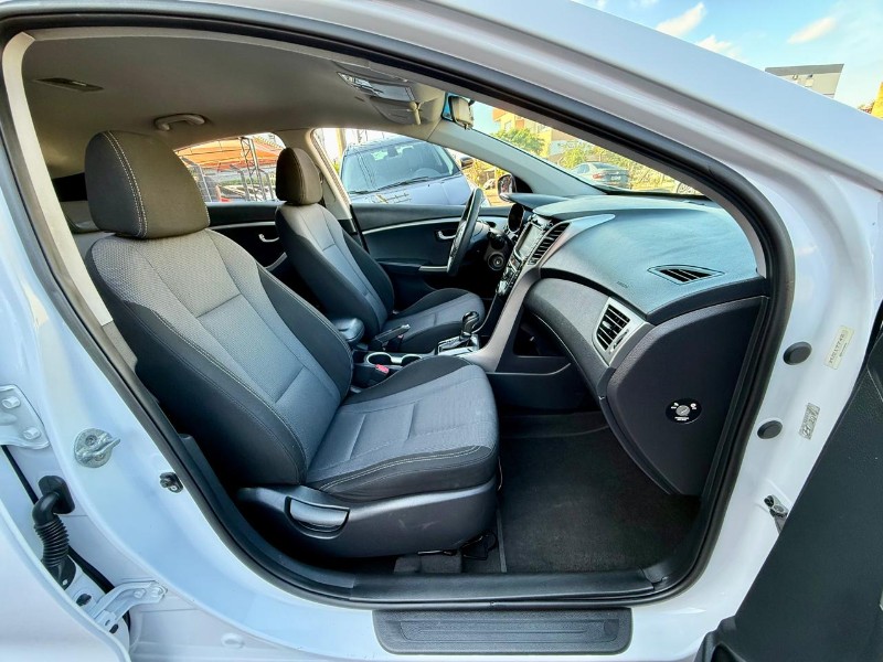 HYUNDAI I30 1.8 MPI 16V GASOLINA 4P AUTOMATICO 2014/2015 AR MULTIMARCAS VENÂNCIO AIRES / Carros no Vale