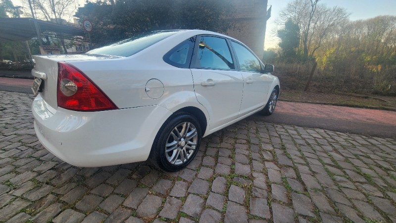 FORD FOCUS 1.6 FC 2011/2011 FERNANDO AUTOMÓVEIS | REVENDA DE CARROS ARROIO DO MEIO ARROIO DO MEIO / Carros no Vale