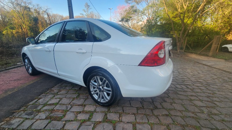 FORD FOCUS 1.6 FC 2011/2011 FERNANDO AUTOMÓVEIS | REVENDA DE CARROS ARROIO DO MEIO ARROIO DO MEIO / Carros no Vale