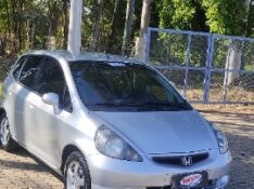 HONDA FIT LXL /2005 NEURI VEÍCULOS LAJEADO / Carros no Vale