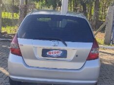 HONDA FIT LXL /2005 NEURI VEÍCULOS LAJEADO / Carros no Vale