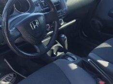 HONDA FIT LXL /2005 NEURI VEÍCULOS LAJEADO / Carros no Vale