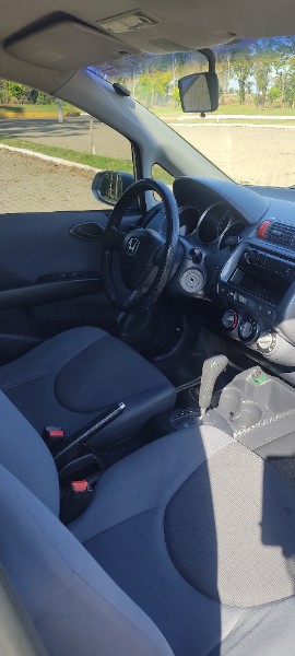 HONDA FIT LXL /2005 NEURI VEÍCULOS LAJEADO / Carros no Vale