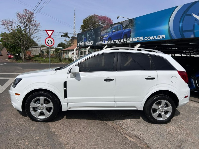 CHEVROLET CAPTIVA SPORT FWD 2.4 16V 171/185CV 2015/2015 LS MULTIMARCAS VENÂNCIO AIRES / Carros no Vale