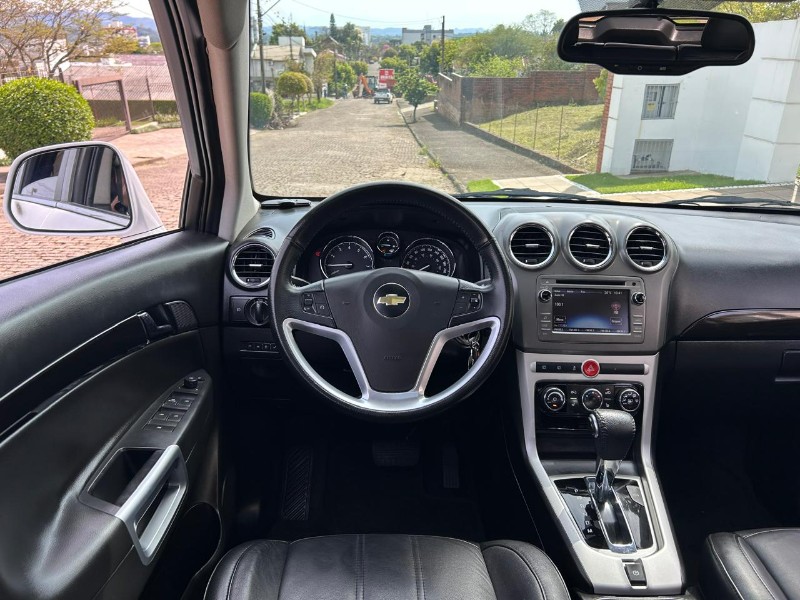 CHEVROLET CAPTIVA SPORT FWD 2.4 16V 171/185CV 2015/2015 LS MULTIMARCAS VENÂNCIO AIRES / Carros no Vale