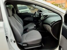 HYUNDAI HB20 1.6 PREMIUM 16V FLEX 4P MANUAL 2012/2013 AR MULTIMARCAS VENÂNCIO AIRES / Carros no Vale