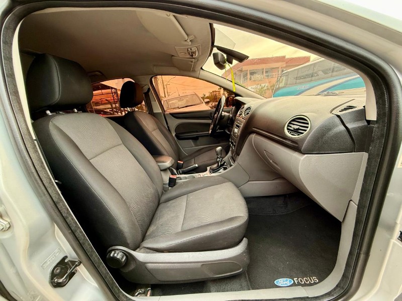 FORD FOCUS SEDAN 2.0 16V 4P 2012/2012 AR MULTIMARCAS VENÂNCIO AIRES / Carros no Vale